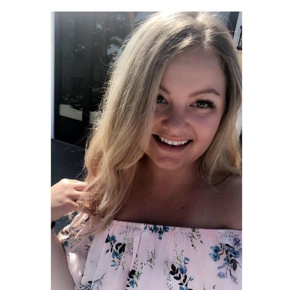 Meet your Posher, Kelsey - Picture 1 of 1